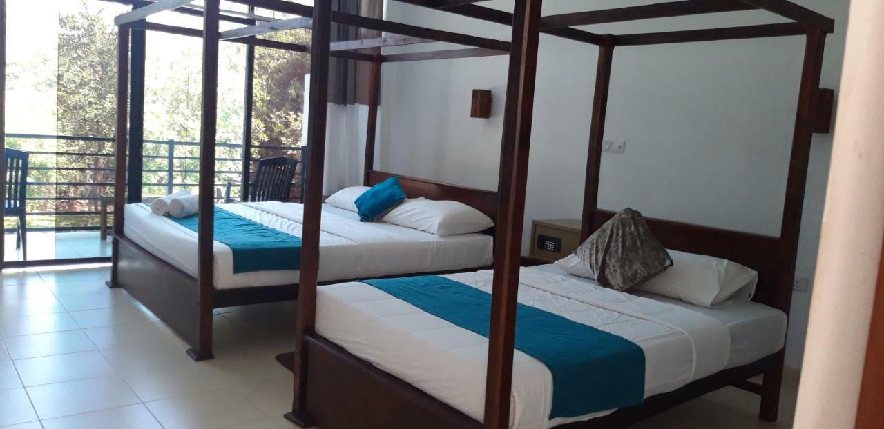 Lavish Resort - Sigirya Sigiriya Exteriör bild